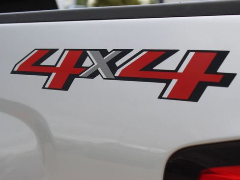 Used 2018 Chevrolet Silverado 1500 LT w/ Trailering Package image 23