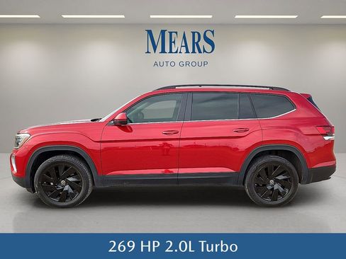 Used 2024 Volkswagen Atlas SE image 3