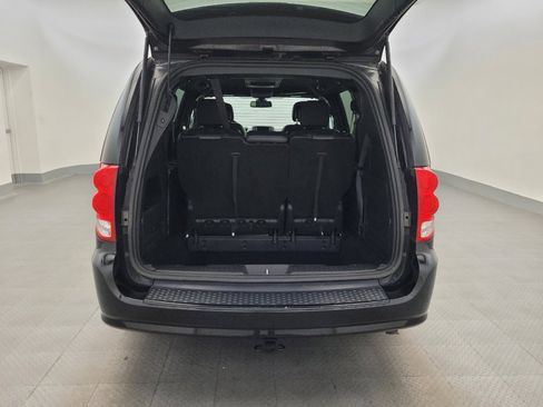 Used 2020 Dodge Grand Caravan SXT w/ Driver Convenience Group FWD image 29