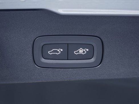 New 2026 Volvo V60 B5 Cross Country Plus w/ Protection Package Premier image 10