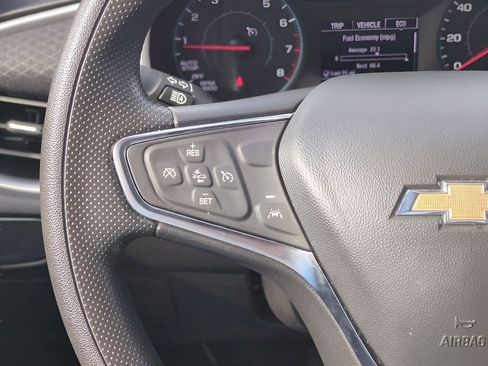 Used 2025 Chevrolet Malibu LT image 25