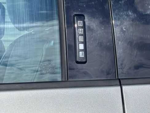 Used 2018 Ford F250 Lariat w/ Lariat Ultimate Package AWD/4WD image 7