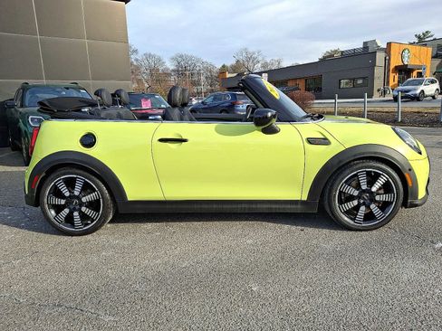 Used 2022 MINI Cooper S w/ Driver Assistance Package image 7