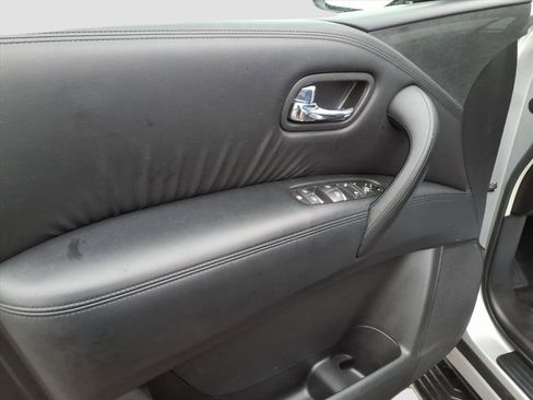 Used 2024 Nissan Armada SV image 13