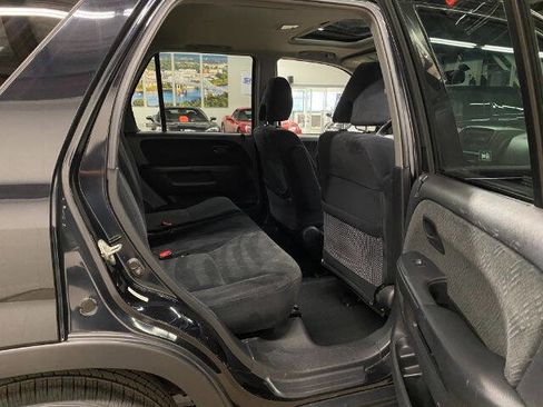 Used 2005 Honda CR-V EX image 17