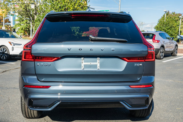 New 2027 Volvo XC60 T8 Plus AWD/4WD image 6