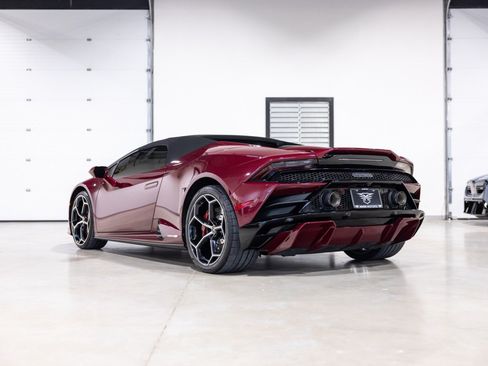 Used 2022 Lamborghini Huracan EVO RWD image 6