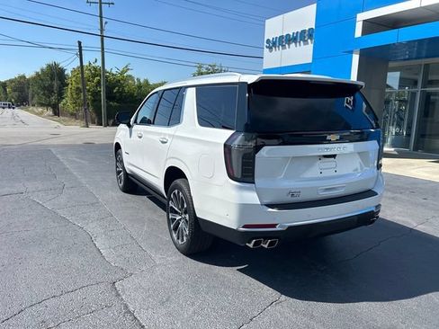 Used 2025 Chevrolet Tahoe High Country AWD/4WD image 5