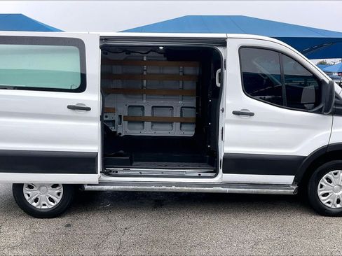 Used 2022 Ford Transit 250 Low Roof w/ Exterior Upgrade Package RWD image 33