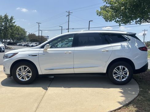 Used 2019 Buick Enclave Essence AWD/4WD image 8