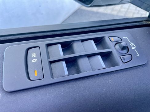 Certified 2025 Land Rover Discovery Sport S AWD/4WD image 11