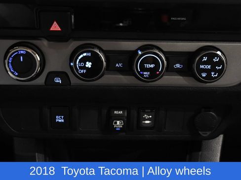 Used 2018 Toyota Tacoma SR5 AWD/4WD image 21