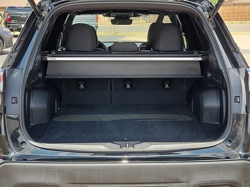 Certified 2025 Subaru Forester Premium AWD/4WD image 9
