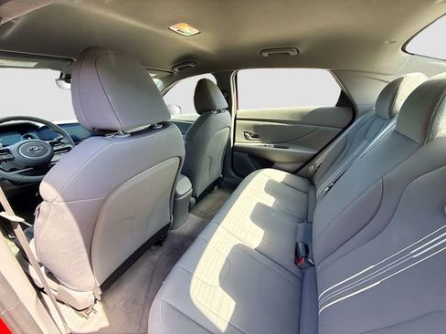 Used 2023 Hyundai Elantra SEL w/ Convenience Package FWD image 23