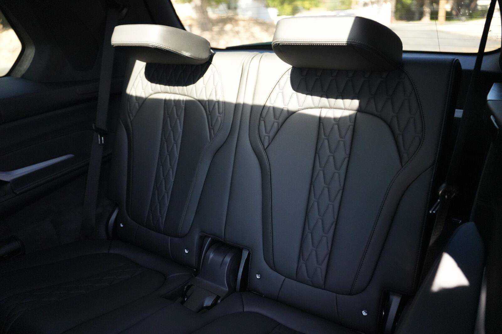 Used 2026 BMW X7 M60i AWD/4WD image 19