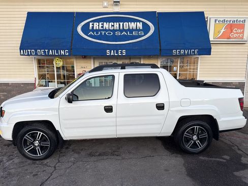 Used 2014 Honda Ridgeline Sport image 2