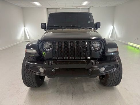 Used 2021 Jeep Wrangler Unlimited Sahara image 2