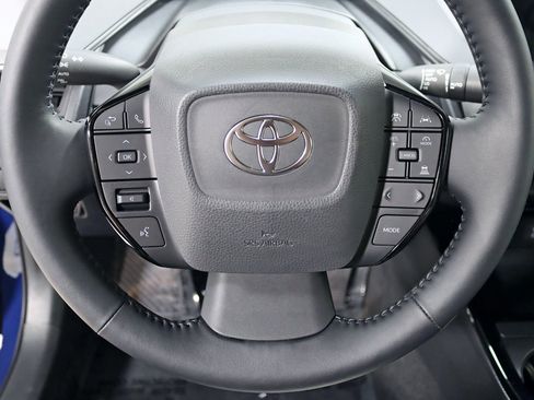 Used 2026 Toyota Prius XLE AWD/4WD image 16