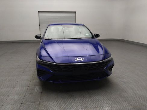 Used 2025 Hyundai Elantra Sport FWD image 14