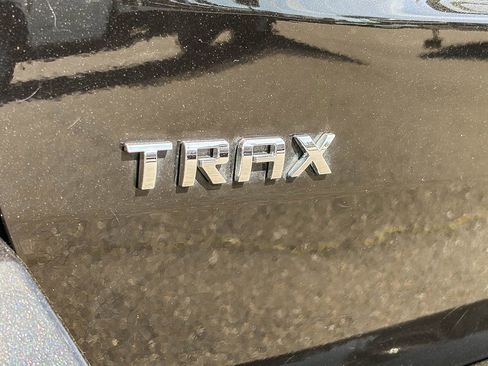 Used 2020 Chevrolet Trax LS w/ Tint and Cruise Package image 9