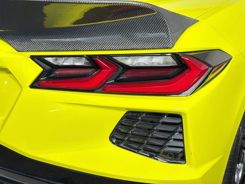 Used 2020 Chevrolet Corvette Stingray Preferred Cpe w/ 2LT Preferred Equipment Group RWD image 30