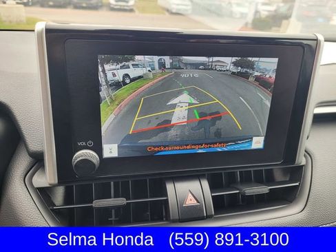 Used 2024 Toyota RAV4 LE image 17