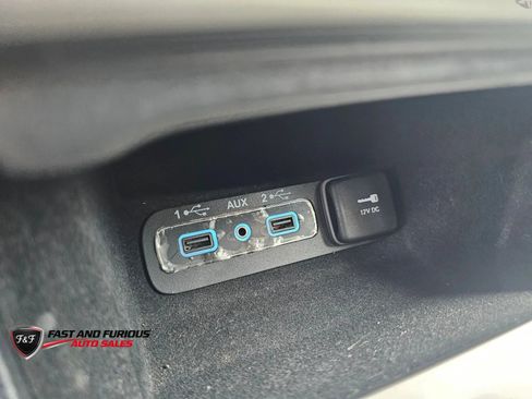 Used 2021 Jeep Grand Cherokee Overland AWD/4WD image 27