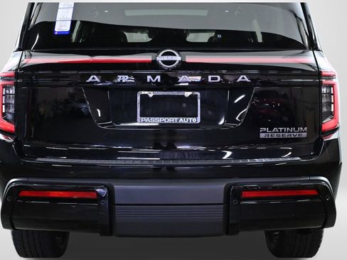 New 2025 Nissan Armada Platinum Reserve image 5