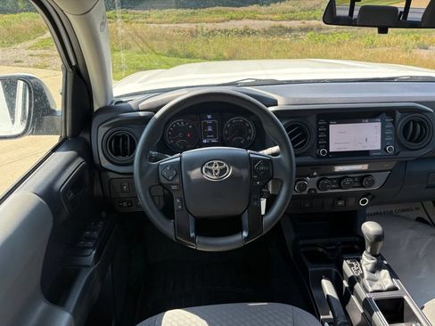 Used 2023 Toyota Tacoma SR AWD/4WD image 39