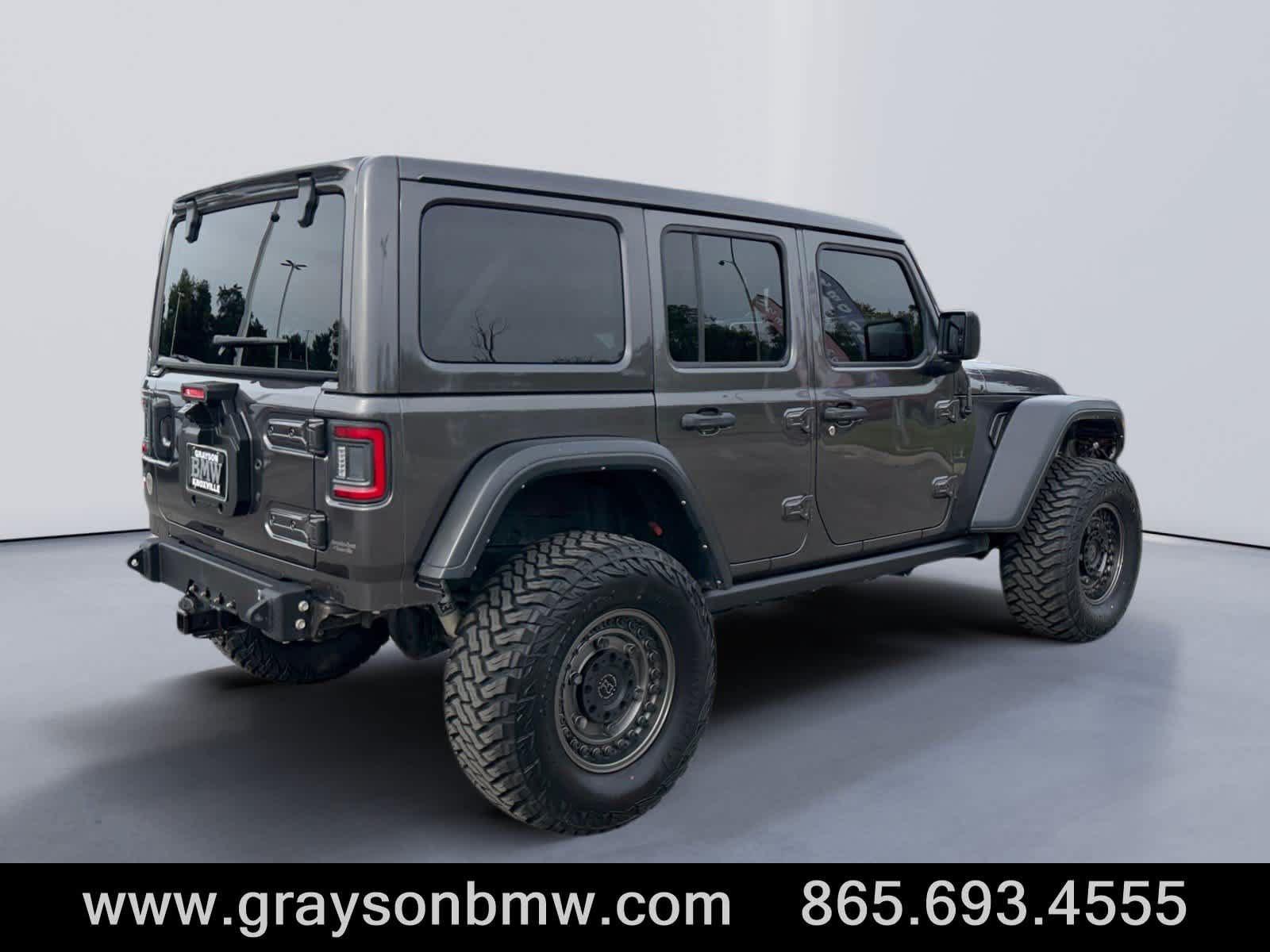 Used 2022 Jeep Wrangler Unlimited Rubicon 4xe w/ Cold Weather Group AWD/4WD image 3