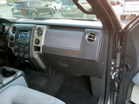 Used 2013 Ford F150 XLT w/ XLT Chrome Pkg image 18