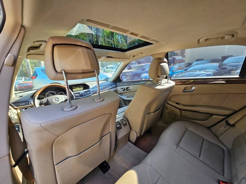 Used 2011 Mercedes-Benz E 350 4MATIC Sedan image 19