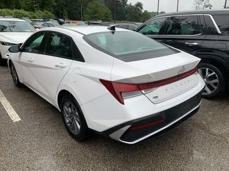 Certified 2024 Hyundai Elantra SEL FWD video 2