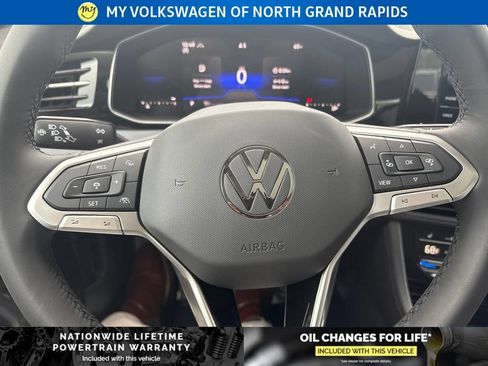 New 2026 Volkswagen Jetta SE FWD image 21
