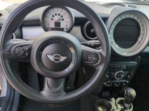Used 2013 MINI Cooper Hardtop image 18