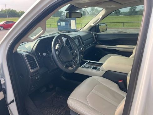 Used 2020 Ford Expedition Platinum RWD image 11