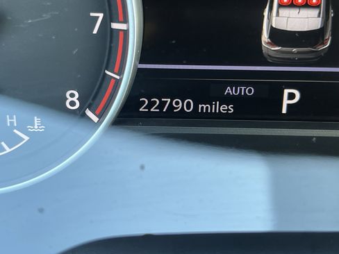 Used 2023 Nissan Rogue SV w/ SV Premium Package image 27