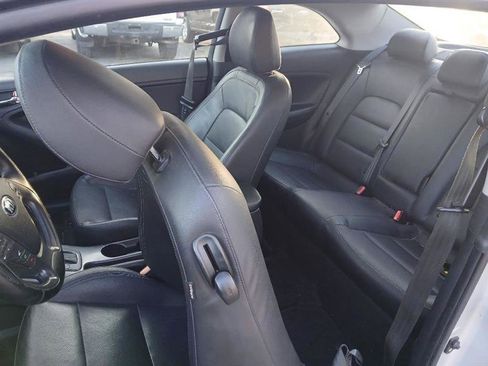 Used 2015 Kia Forte Koup EX w/ EX Premium Package image 12