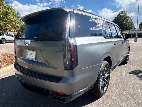 Used 2022 Cadillac Escalade ESV Sport w/ Touring Package AWD/4WD image 5