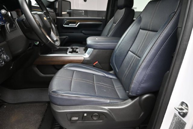 Used 2024 Chevrolet Silverado 3500 High Country w/ High Country Premium Package AWD/4WD image 25
