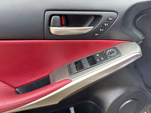 Used 2018 Lexus IS 350 F Sport image 11