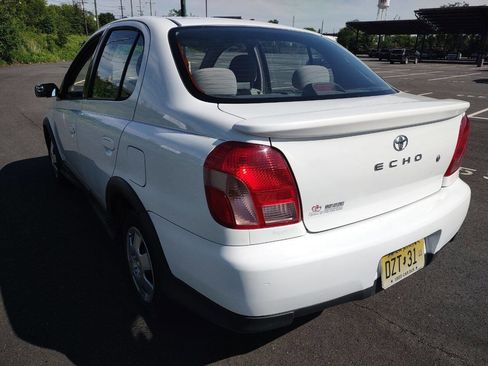 Used 2000 Toyota Echo Sedan FWD image 7