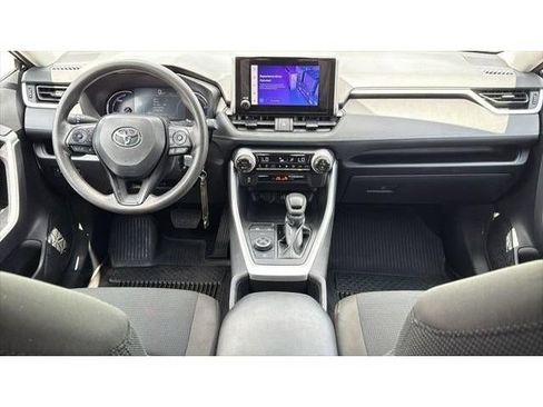 Certified 2025 Toyota RAV4 LE AWD/4WD image 19