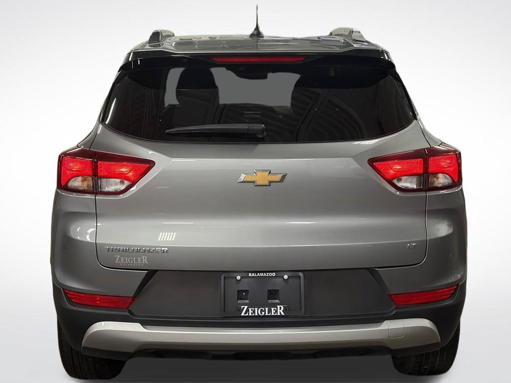 Used 2024 Chevrolet TrailBlazer LT FWD image 8