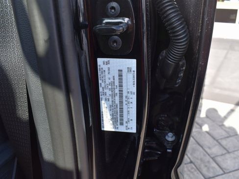 Used 2025 Ford F350 Lariat w/ FX4 Off-Road Package image 12