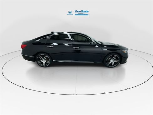 Used 2021 Honda Accord Touring image 3