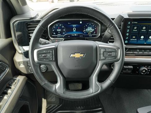 Used 2025 Chevrolet Silverado 2500 LT w/ Convenience Package AWD/4WD image 32