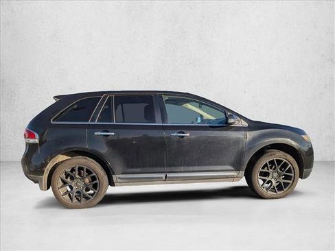 Used 2015 Lincoln MKX w/ Equipment Group 101A image 4