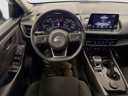 Used 2024 Nissan Rogue S AWD/4WD image 21