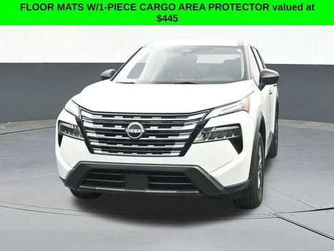 Used 2024 Nissan Rogue S image 2